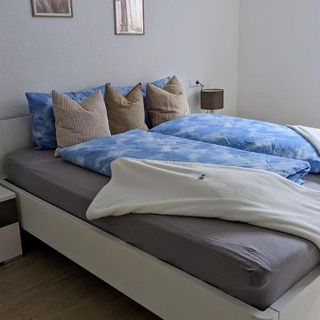 Moderne Gemuetliche Ferienwohnung In FDH Esterno foto