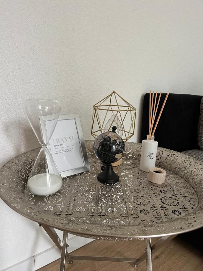 Moderne Gemuetliche Ferienwohnung In FDH Esterno foto