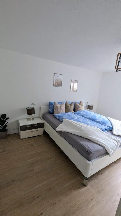 Moderne Gemuetliche Ferienwohnung In FDH Esterno foto