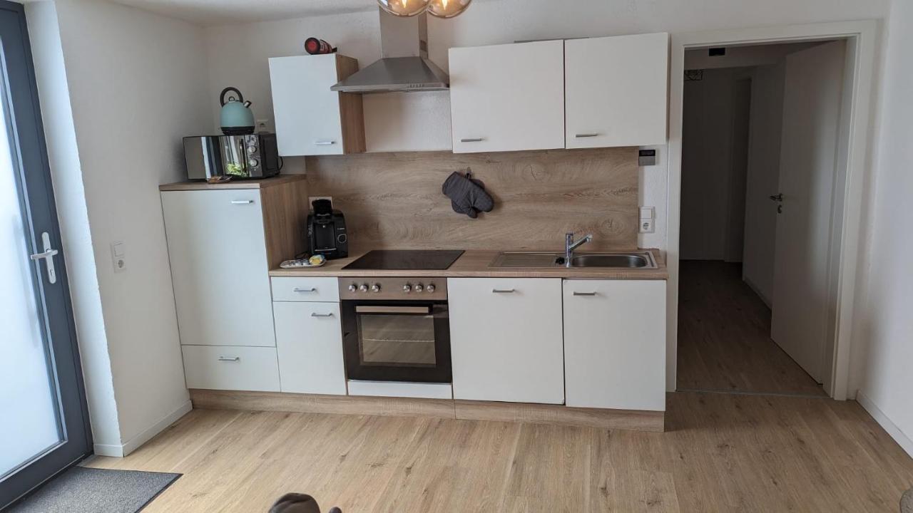 Moderne Gemuetliche Ferienwohnung In FDH Esterno foto